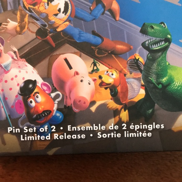 Disney Toy Story Set of 2 pins. In box with UPC code. Limited Edition. - Picture 3 of 16